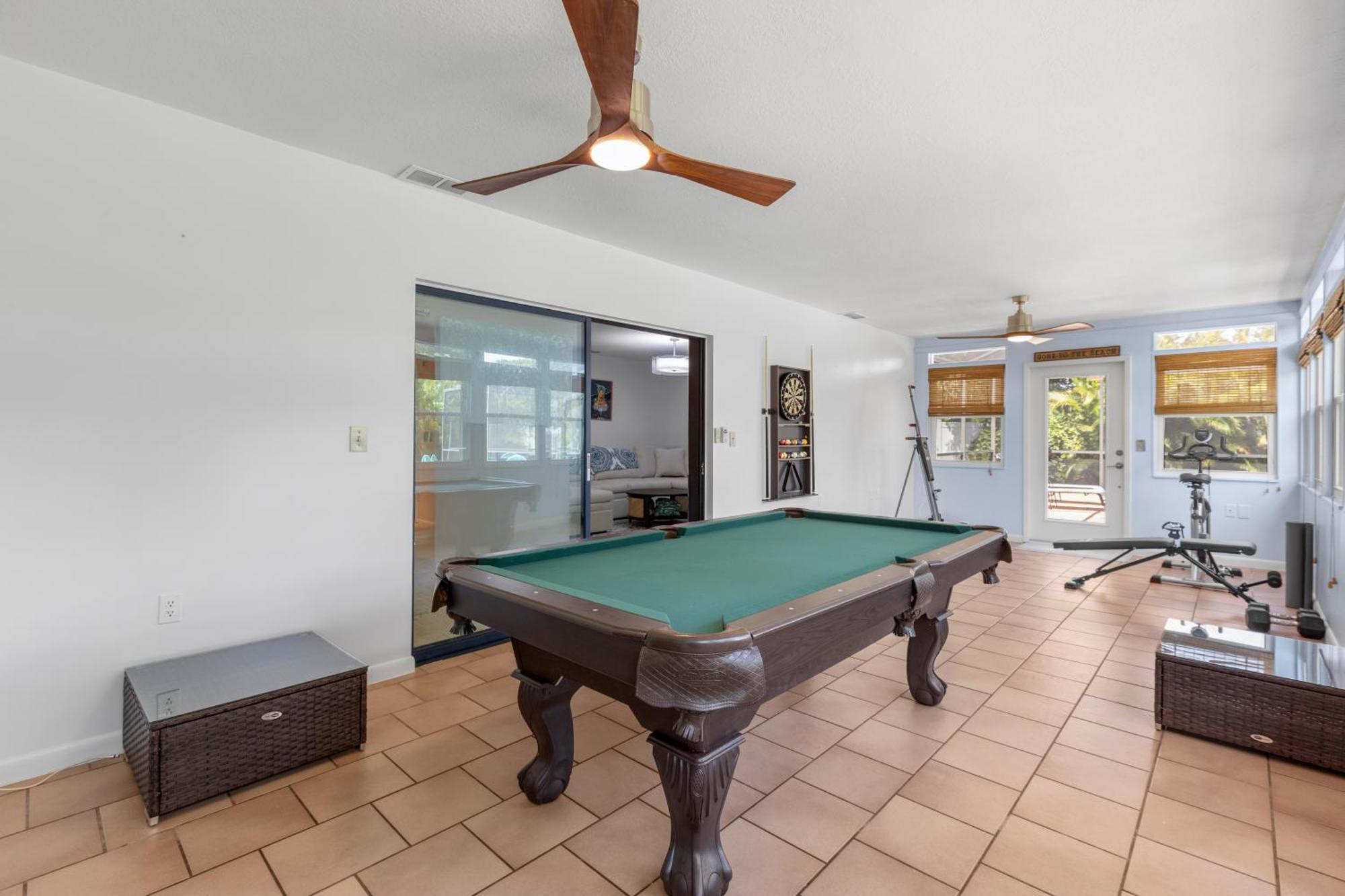 Relaxing Coastal Comfort - Heated Pool Clearwater Exterior photo